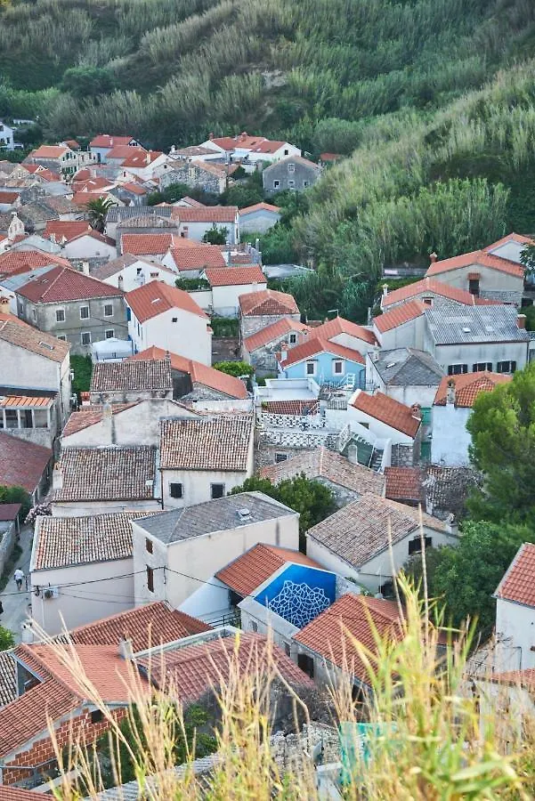 Cool Summer Retreat Susak